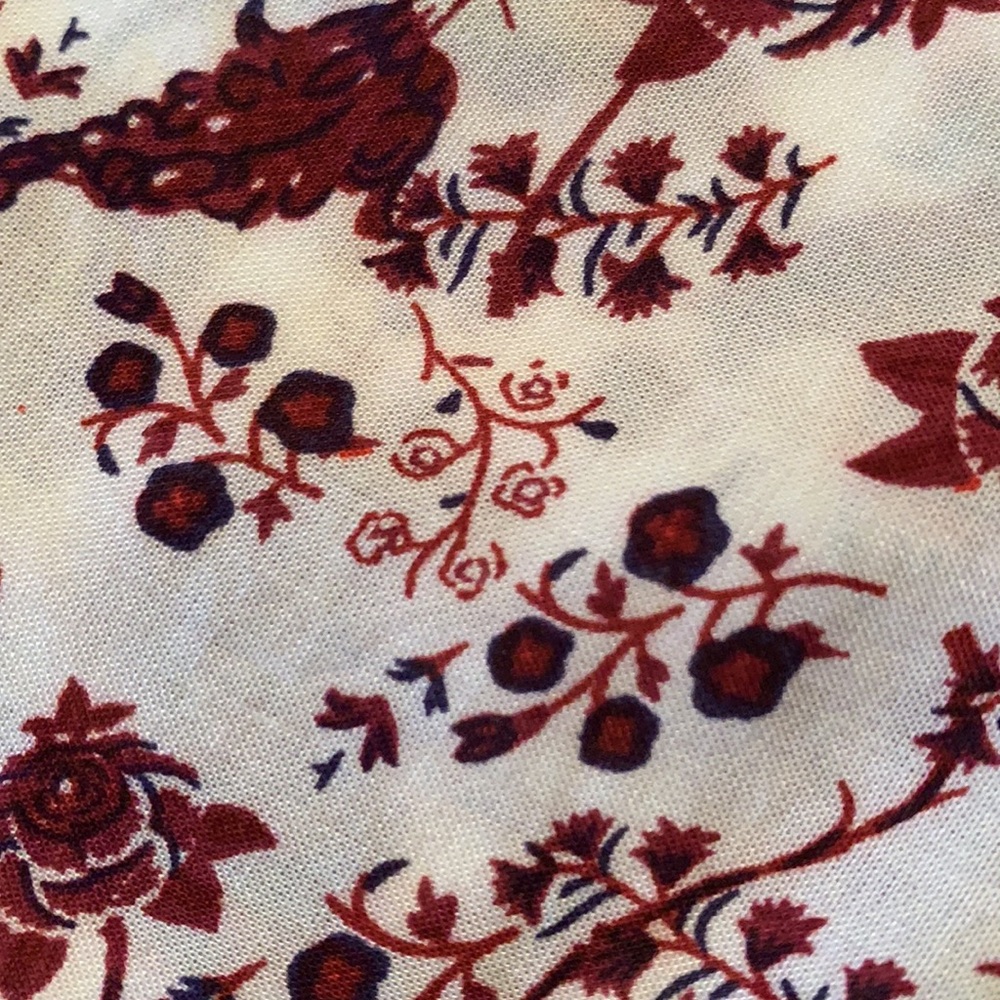 Flower pattern blouse - Picture 17 of 17